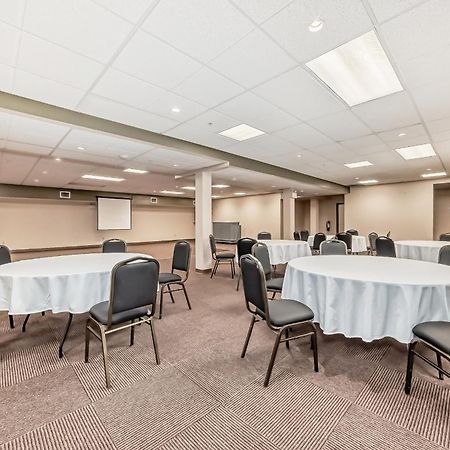 Grande Cache Inn&Suites Buitenkant foto