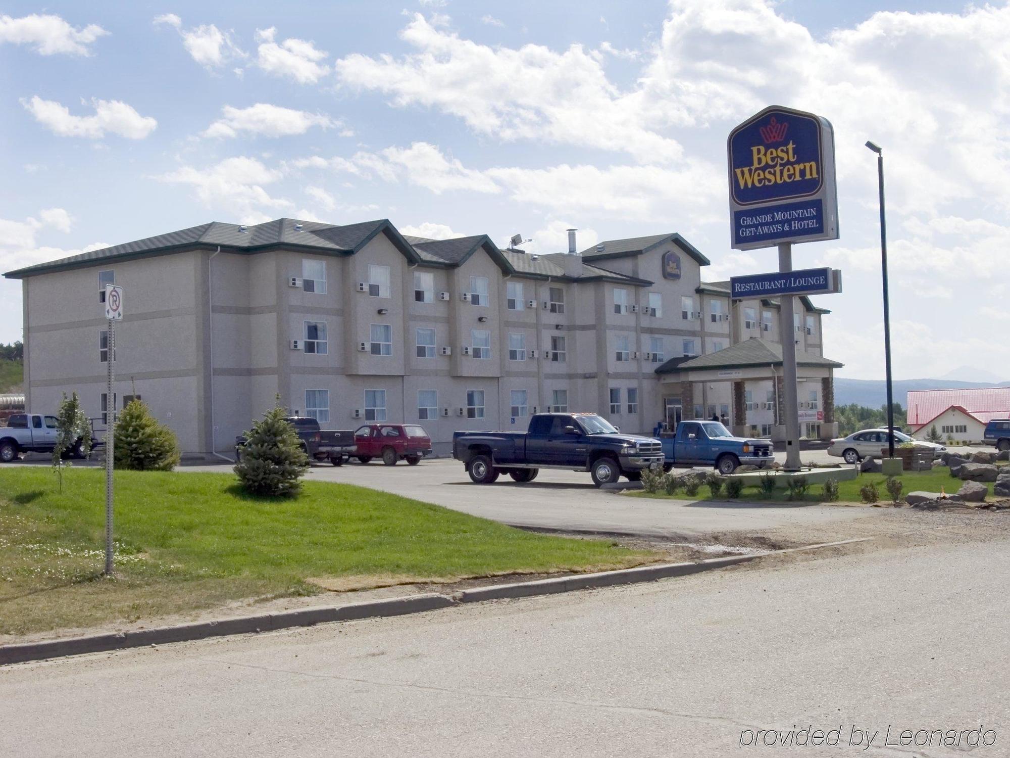 Grande Cache Inn&Suites Buitenkant foto