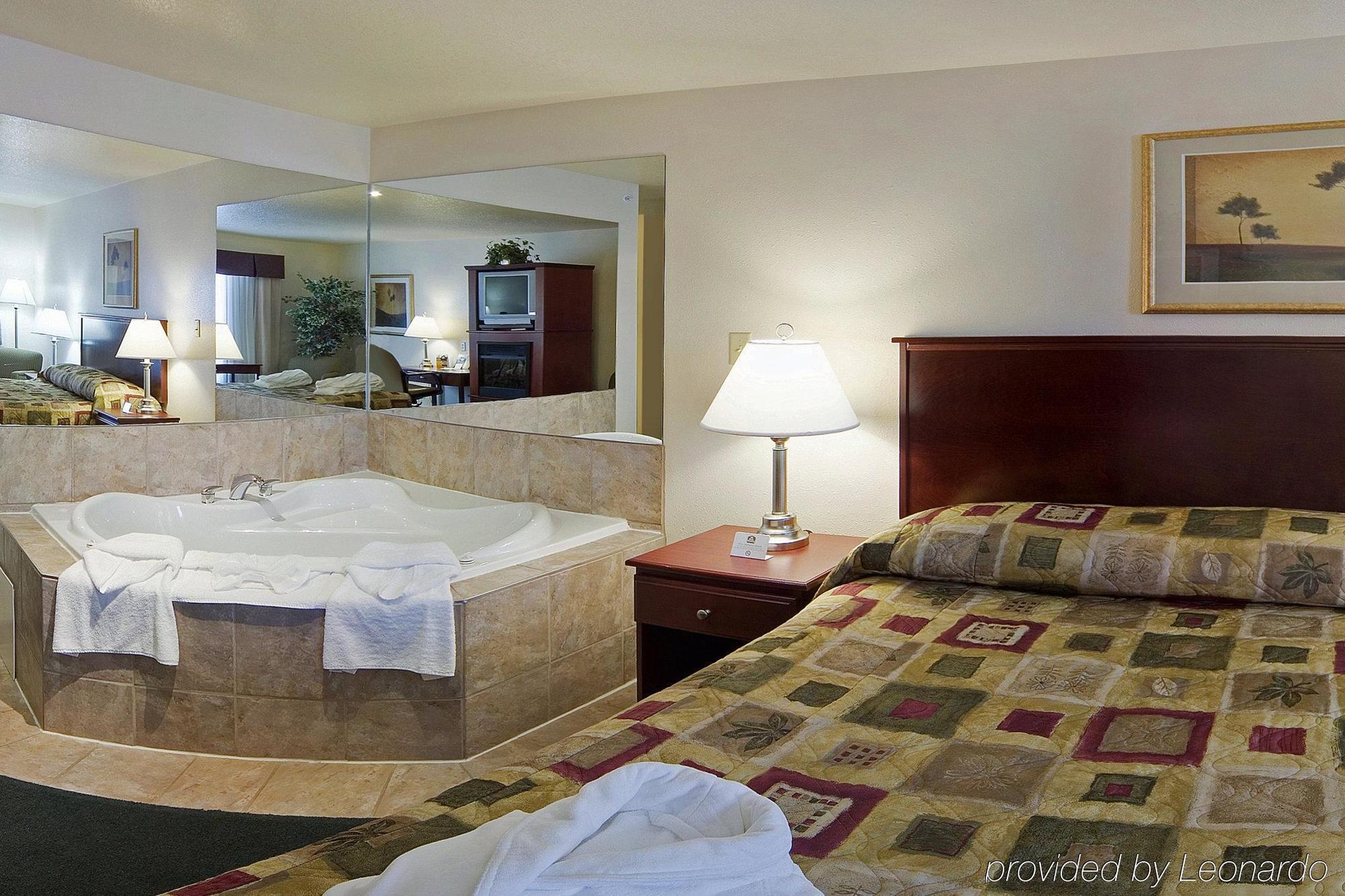 Grande Cache Inn&Suites Kamer foto